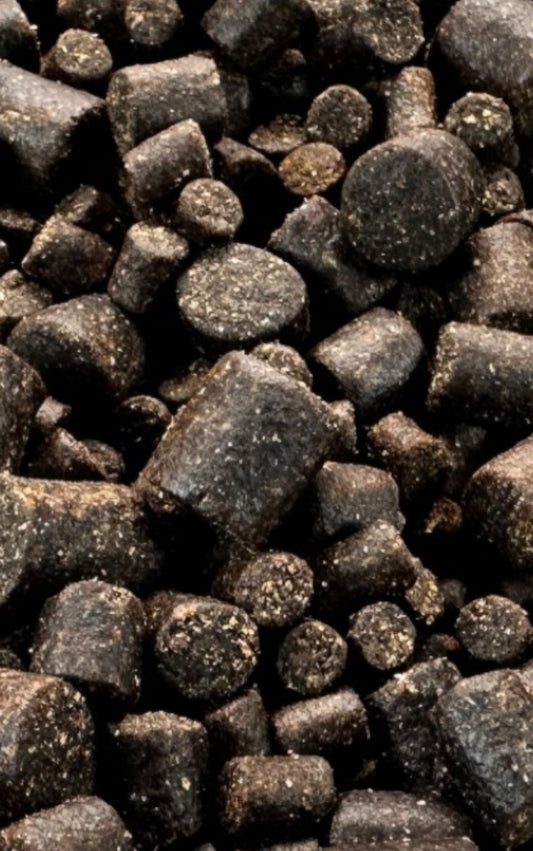 Mixed halibut pellets